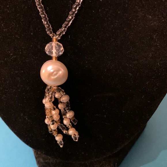 Baroque pearls and crystals accent this beautiful necklace - Picture 2 of 5